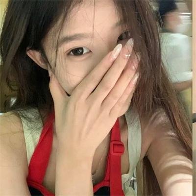 怕羞的黄莺